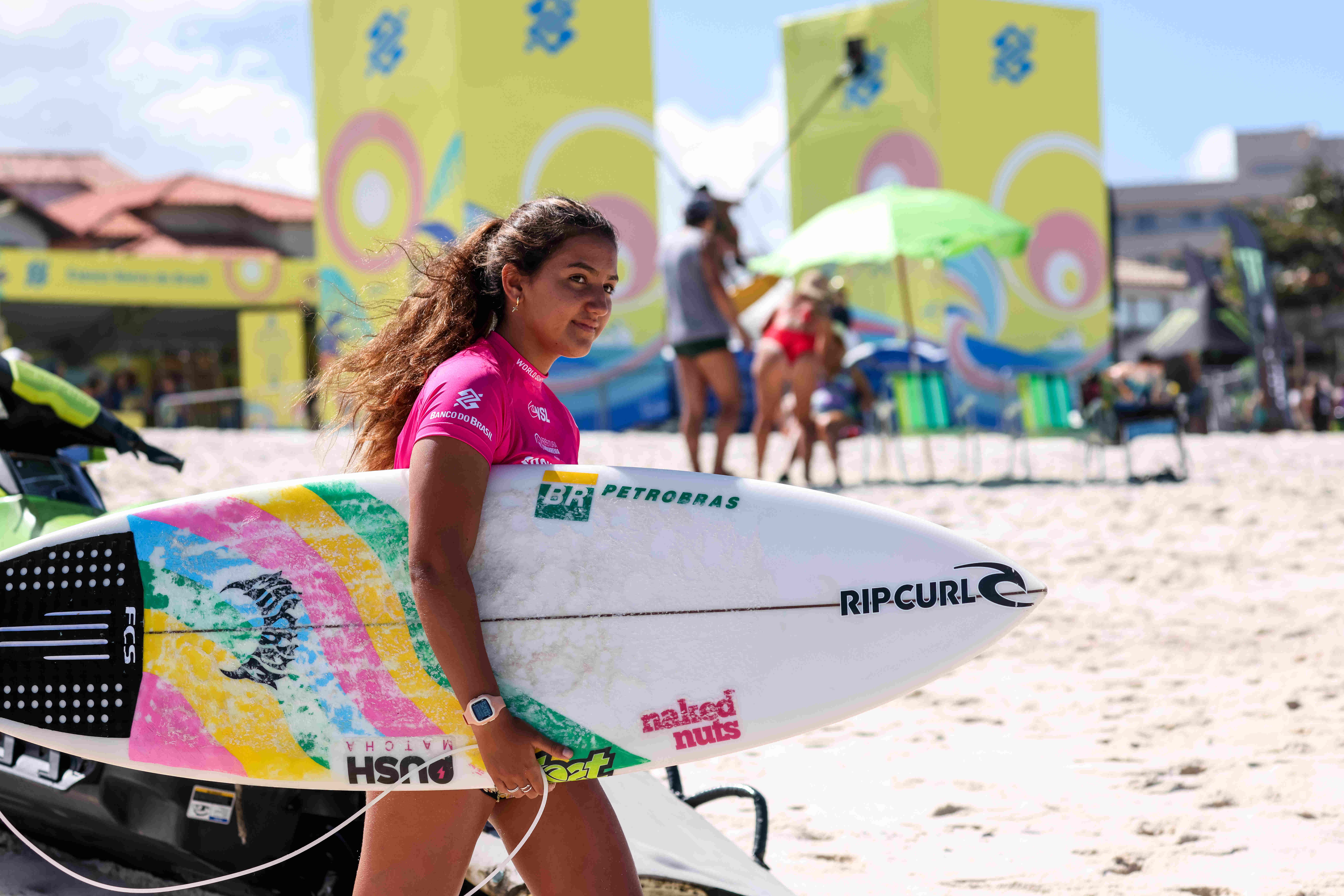 Saquarema Surf Festival decide seis títulos neste domingo, na praia de Itaúna